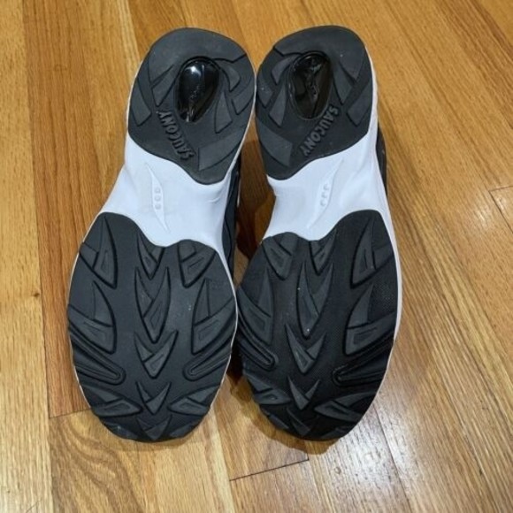 Saucony 3D GRID Hurricane Mens Sneakers Shoes Size 10 Black White EXCELLENT main image 11